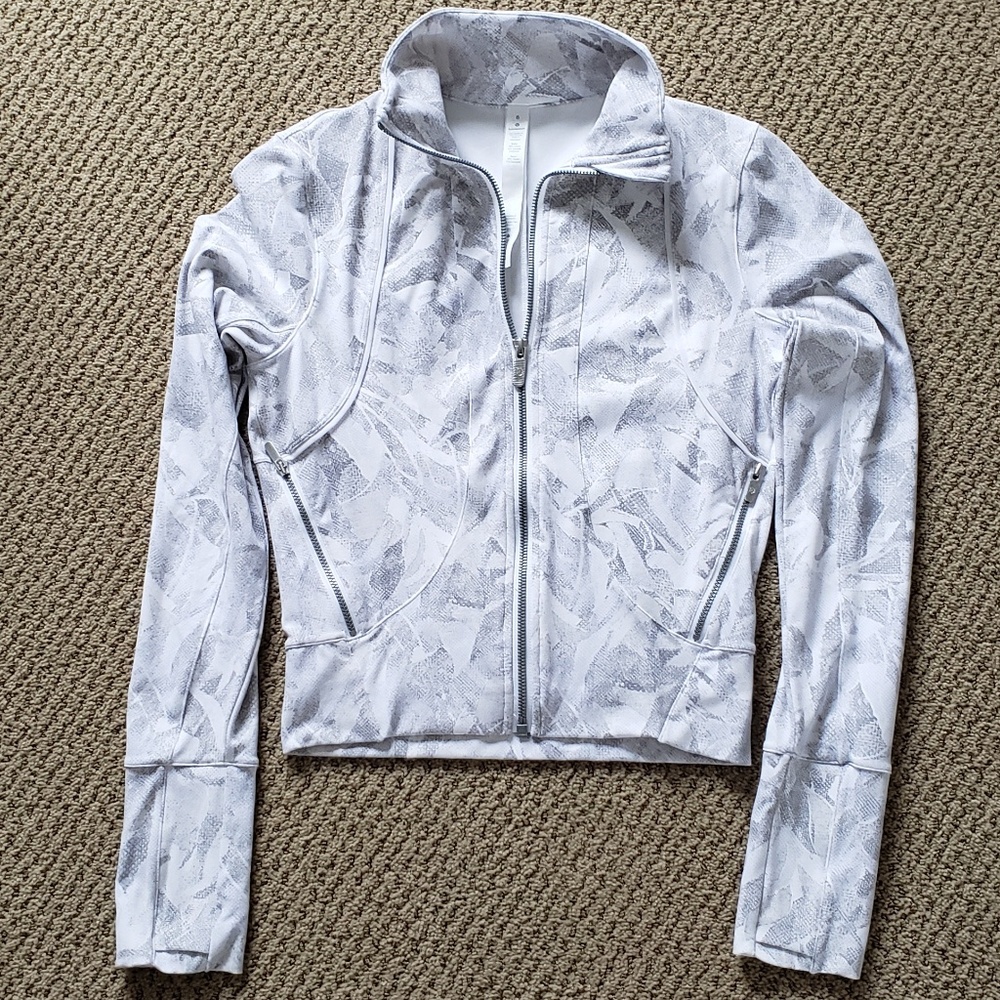 Lululemon cropped jacket